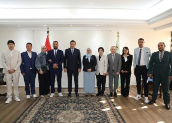 وزير الزراعة يبحث مع وفد صيني مستجدات إنشاء مصنع متطور للمبيدات بتكنولوجيا عالمية في مصر