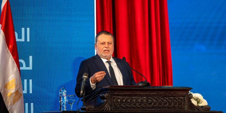 إطلاق مبادرة منحة علماء المستقبل لدعم الطلاب المتميزين بالشراكة بين التعليم العالي والبنك المركزي المصري