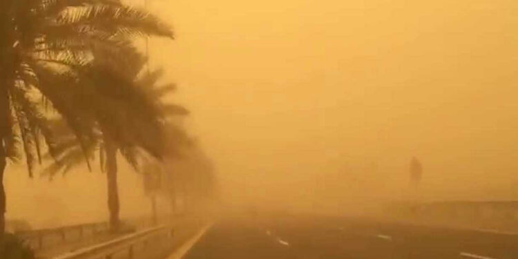 موعد انتهاء العاصفة الترابية وسقوط الأمطار