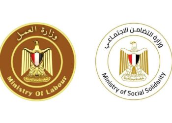 وزيرا التضامن والعمل يوجهان بصرف مساعدات لأسر ضحايا حادث الطريق الصحراوي بالمنيا