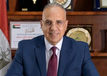 وزير الري يتابع موقف منظومة شكاوى المواطنين بالوزارة