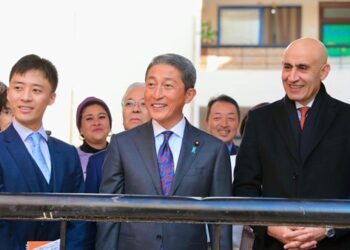 وزير التربية والتعليم يصطحب وفدًا من البرلمان الياباني في زيارة للمدرسة المصرية اليابانية بمدينة العبور