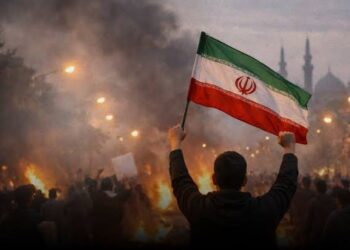 دول تدعو مواطنيها إلى مغادرة إيران فورا