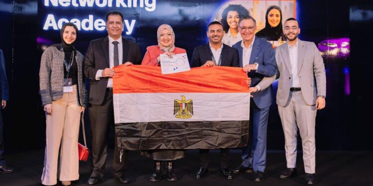 تطوير التعليم بالوزراء يفوز بجائزة التميز من سيسكو العالمية تقديرًا لإنجازاته في التدريب التكنولوجي أعلن صندوق