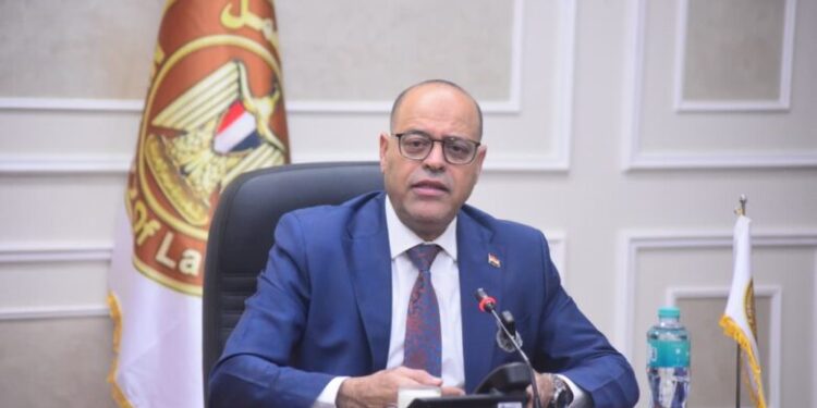 تنفيذًا لتوجيهات وزير العمل محمد جبران.. وتكثيفًا للرقابة الميدانية على السلامة والصحة المهنية