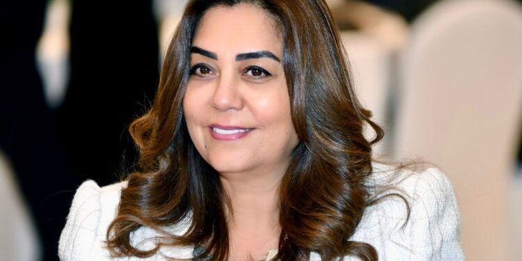 وزيرة التنمية المحلية تستعرض تقريراً حول جهود الوحدة المركزية للسكان خلال عام 2025