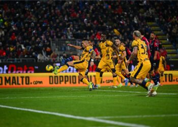 ميلان يفتتح منافسات الجولة الـ 18 من الدوري الإيطالي أمام كالياري