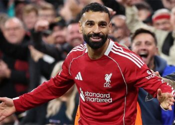 ليفربول يستهدف تمضيد جراحه ضد كاراباج.. وقائمة تاريخية تنتظر محمد صلاح