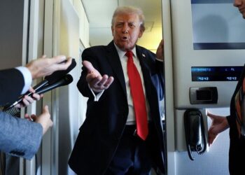 ترامب: أوروبا مدمرة بسبب المهاجرين واعتمادها على النفط الروسي