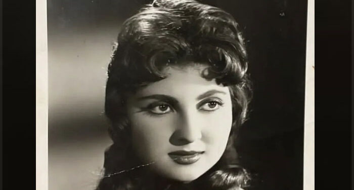 نادية الجندي تكشف عن شبابها المبكر في صورة نادرة