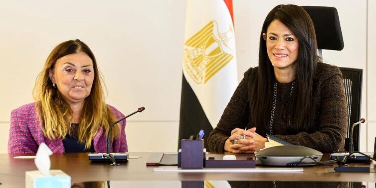 وزيرة التخطيط تستقبل المشرف العام على المجلس القومي للأشخاص ذوي الإعاقة