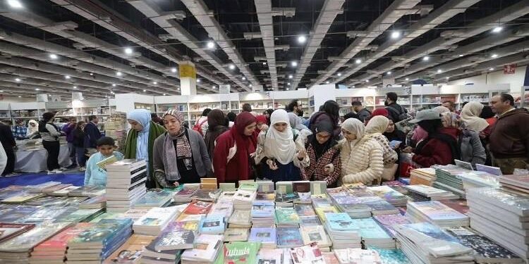 5 ملايين زائر لمعرض القاهرة الدولي للكتاب خلال 10 أيام… رقم قياسي جديد في دورته الـ57