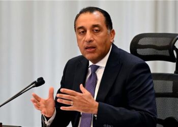 رئيس الوزراء يهنئ المستشار هشام بدوي لانتخابه رئيساً لمجلس النواب