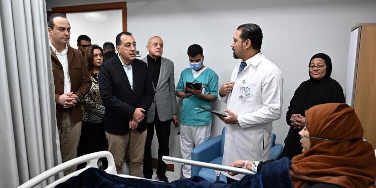 رئيس الوزراء يتفقد مجمع الأقصر الطبي الدولي “أيقونة المنظومة الصحية بالأقصر”