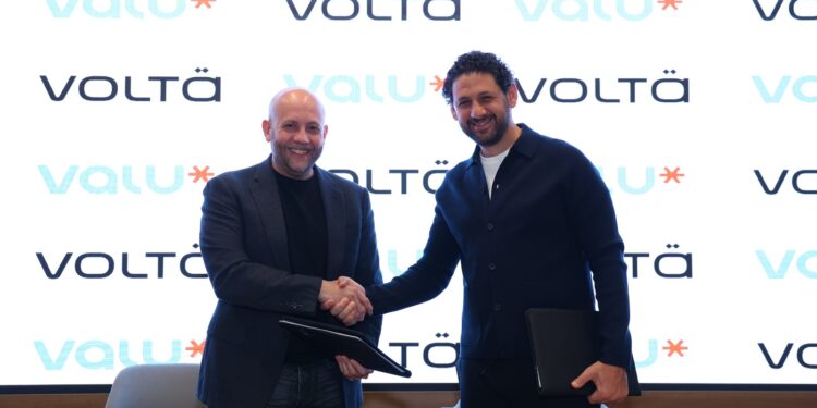 ڤاليو و «ڤولتة» توقعان اتفاقية شراكة لتمويل شراء السيارات الكهربائية الخضراء والمصنعة محليًا في مصر
