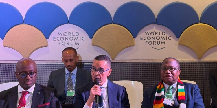 وزير الاستثمار يشارك في جلسة نقاشية حول “تيسير التجارة للجيل القادم