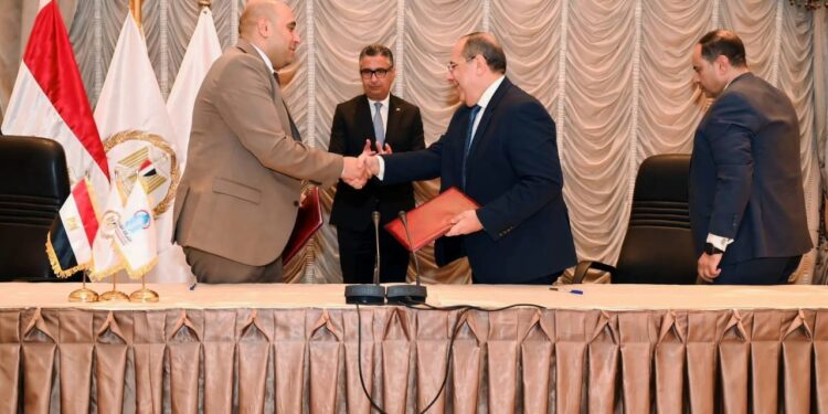 توقيع بروتوكول تعاون لدعم مبادرة “المليون كرتونة إلكترونية” بين مؤسسة سند والقابضة للصناعات الغذائية