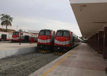 لماذا أوقفت السكة الحديد خدمات «فوري»؟