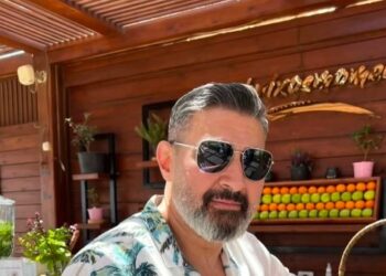 ياسر جلال رجل ثري تتحول رفاهيته إلى أزمة في كلهم بيحبوا مودي