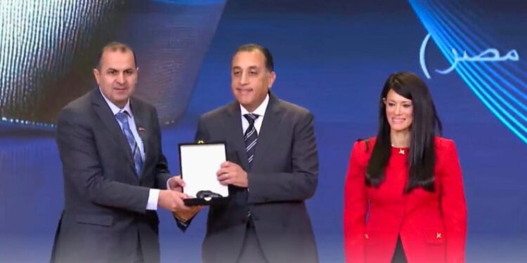 المنصة الموحدة لخدمات الكهرباء تحصد المركز الثاني بجائزة التميز الحكومي