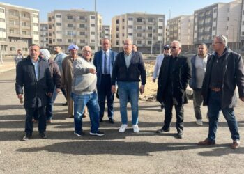 مسئولو “الإسكان” يتفقدون مشروعات سكنية وخدمية تابعة لصندوق تمويل المساكن