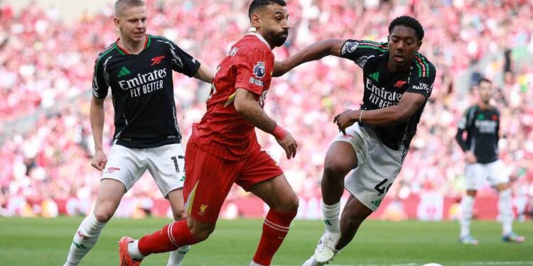 موعد مباراة ليفربول وآرسنال الليلة في الدوري الإنجليزي