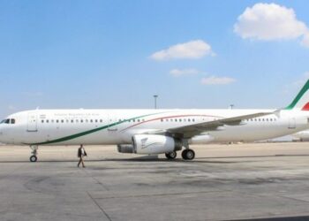 إيران تمدد إغلاق مجالها الجوي