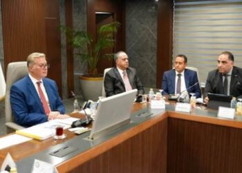 قطاع البترول يكثف الجهود لتوطين صناعة منتج PVC المستخدم في الوثائق المؤمنة