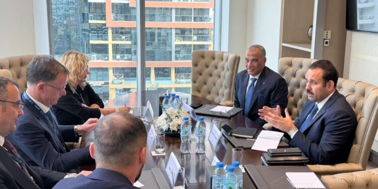 رئيس جهاز مستقبل مصر يلتقي وزيرة الزراعة الروسية ورئيس اتحاد مصدري الحبوب لبحث توريد القمح وزيادة الصادرات وإنشاء مركز لوجستي في مصر