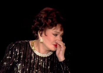 مبلاقيش حد جنبي وبكلم ربنا.. سر بكاء لبلبة على الهواء