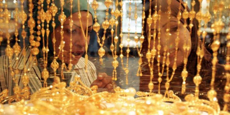 عيار 21 يكسب.. أسعار جرام الذهب اليوم في مصر