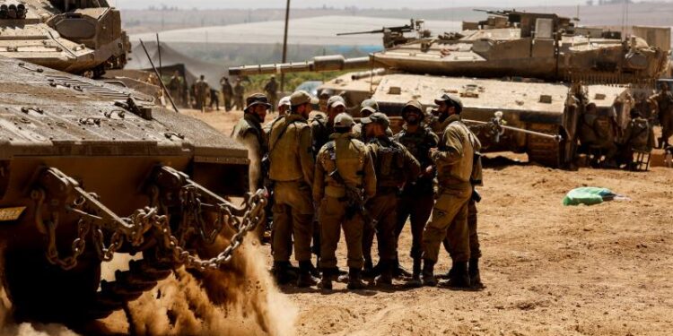 إسرائيل ترفع حالة التأهب دفاعًا وهجومًا منذ السابع من أكتوبر