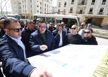 وزير الإسكان يتفقد العمارات السكنية بالحي اللاتيني وخزانات التكديس الجنوبية للمياه بالعلمين الجديدة