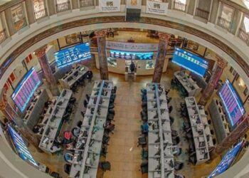 صعود البورصة بمستهل التعاملات.. ومساهم يبيع 250 مليون سهم فى “المطورون”