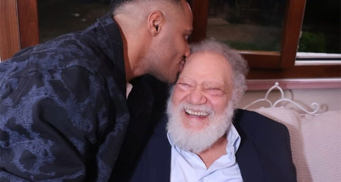 صورة واحدة تجمع محمد رمضان ويحيى الفخراني تشعل السوشيال ميديا