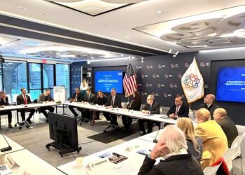 معهد الشرق الأوسط بواشنطن يستضيف وزير البترول والثروة المعدنية في لقاء موسع