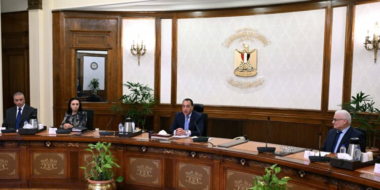 رئيس الوزراء يستعرض جاهزية الإطلاق الفعلي للمنظومة الرقمية الجديدة لهيئة التأمينات الاجتماعية