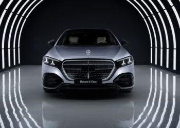 مرسيدس تكشف عن S-CLASS موديل 2027 “فيس ليفت” الجديدة
