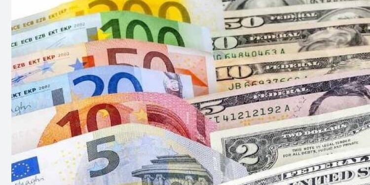 أسعار العملات في مصر اليوم الأحد