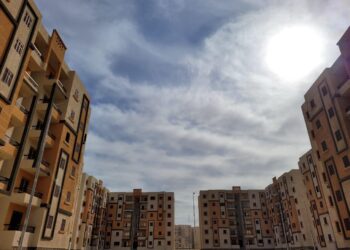 وزير الإسكان يتابع موقف وحدات منخفضي الدخل بـ”سكن كل المصريين” بعددٍ من المدن