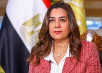 وزيرة التنمية تتابع جهود إخلاء وتنظيم مقبرة سيارات البساتين تمهيدًا للتصرف في المضبوطات