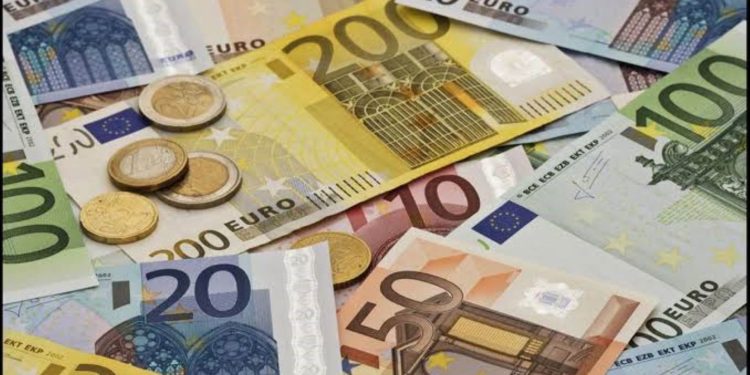 سعر اليورو أمام الجنيه المصري اليوم الإثنين 6 يوليو 2026 في البنوك