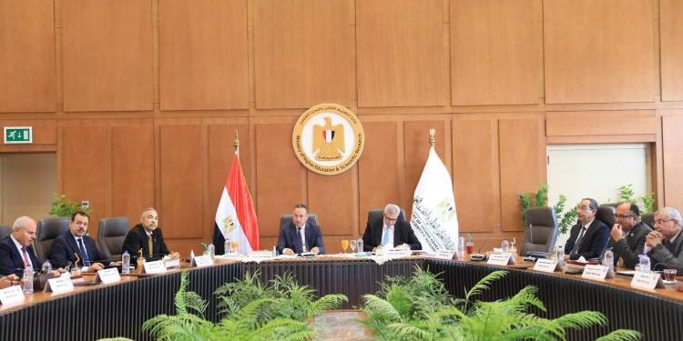 وزير التعليم العالي يترأس اجتماع المجلس الأعلى للجامعات بمقر الوزارة بالعاصمة الجديدة