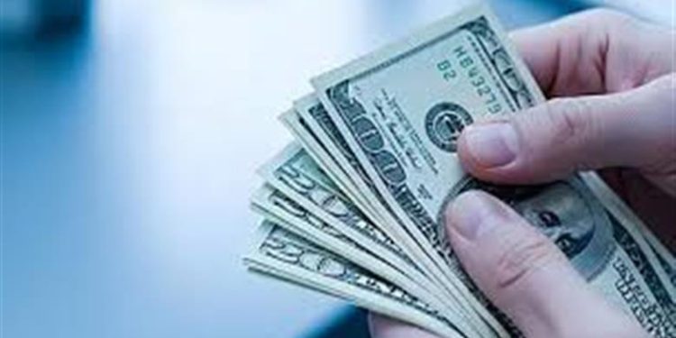 الأخضر يتراجع دون 49 جنيهًا لأول مرة منذ أشهر.. سعر الدولار اليوم الأحد 5 يوليو 2026