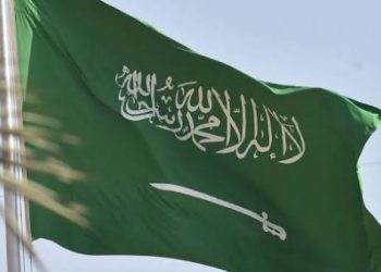 الدفاع المدني السعودي يطلق إنذارًا للتحذير من خطر محتمل في جازان