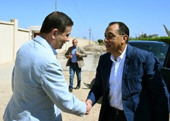 رئيس الوزراء يبدأ جولة تفقدية بعدد من مشروعات الإنتاج الزراعي والحيواني بمحافظتي الجيزة والبحيرة