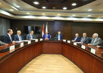 وزير النقل يترأس اجتماع الجمعية العامة غير العادية لشركة موانئ مصر البحرية