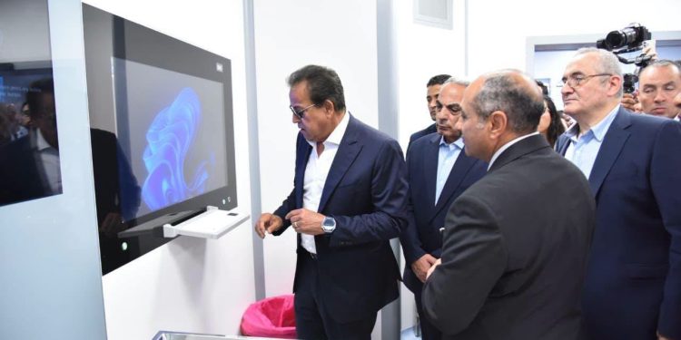 وزير الصحة يتفقد تطوير مستشفى أورام الإسماعيلية ويشيد بجودة الخدمات وسرعة تقديم العلاج للمرضى