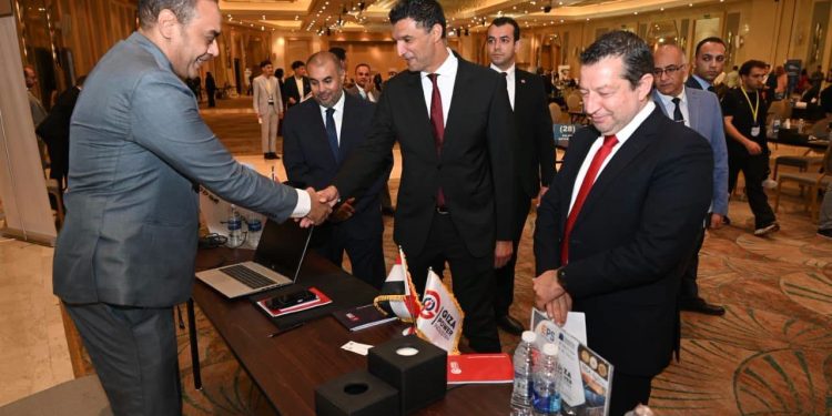 وزير الصناعة يفتتح معرض «Egypt Power Show» ويؤكد دعم صادرات الصناعات الهندسية والتصنيع المحلي