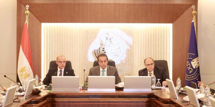 وزير الصحة يشهد اجتماع مجلس إدارة هيئة الدواء المصرية رقم (١٧)